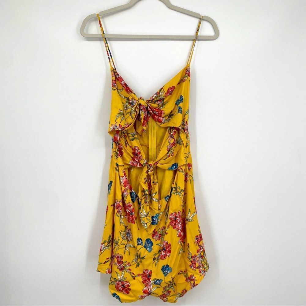 Lush Short Romper Cut Out Tie Yellow Floral XL